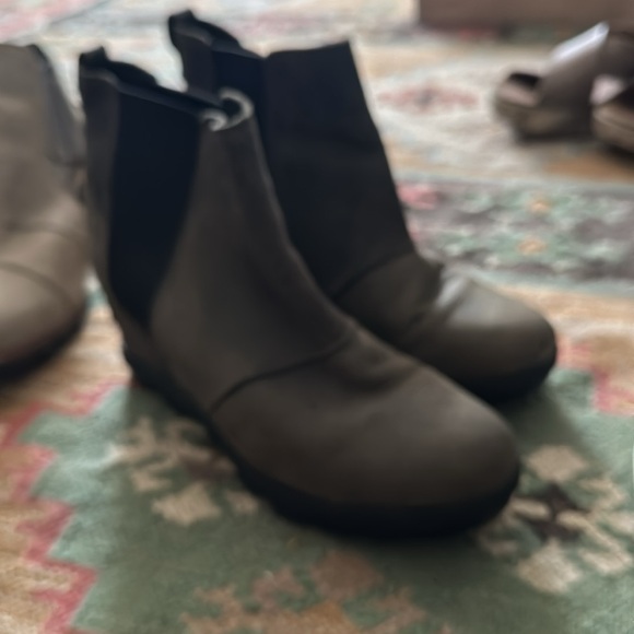 Sorel wedges size 10 - Picture 3 of 3